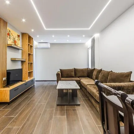 The Azure Beachfront By Ps Apartmán
