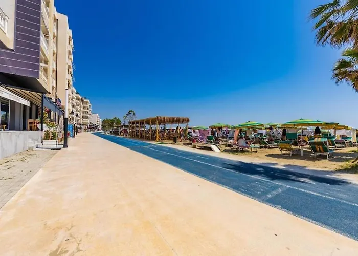 The Azure Beachfront By Ps Appartement *