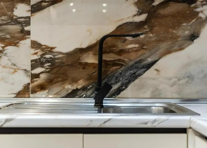 Appartement The Azure Beachfront By Ps Durrës